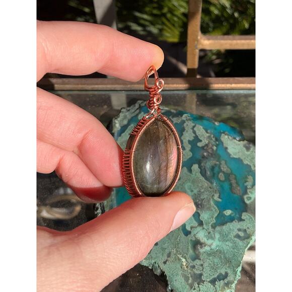 Artisan Purple Labradorite Pendant Copper - Picture 2 of 10